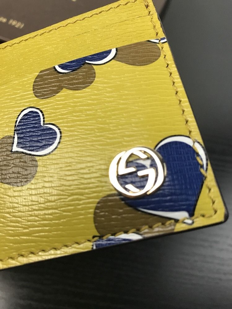 Gucci Heart Printed Interlocking GG Card Case - Luxury Next Season 